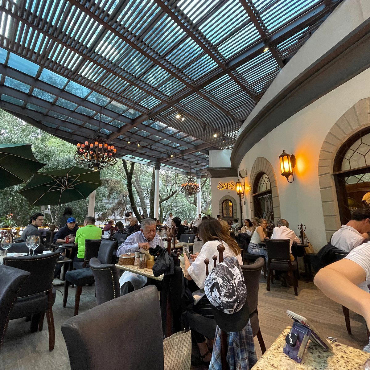Saks restaurant in Mexico City, Mexico