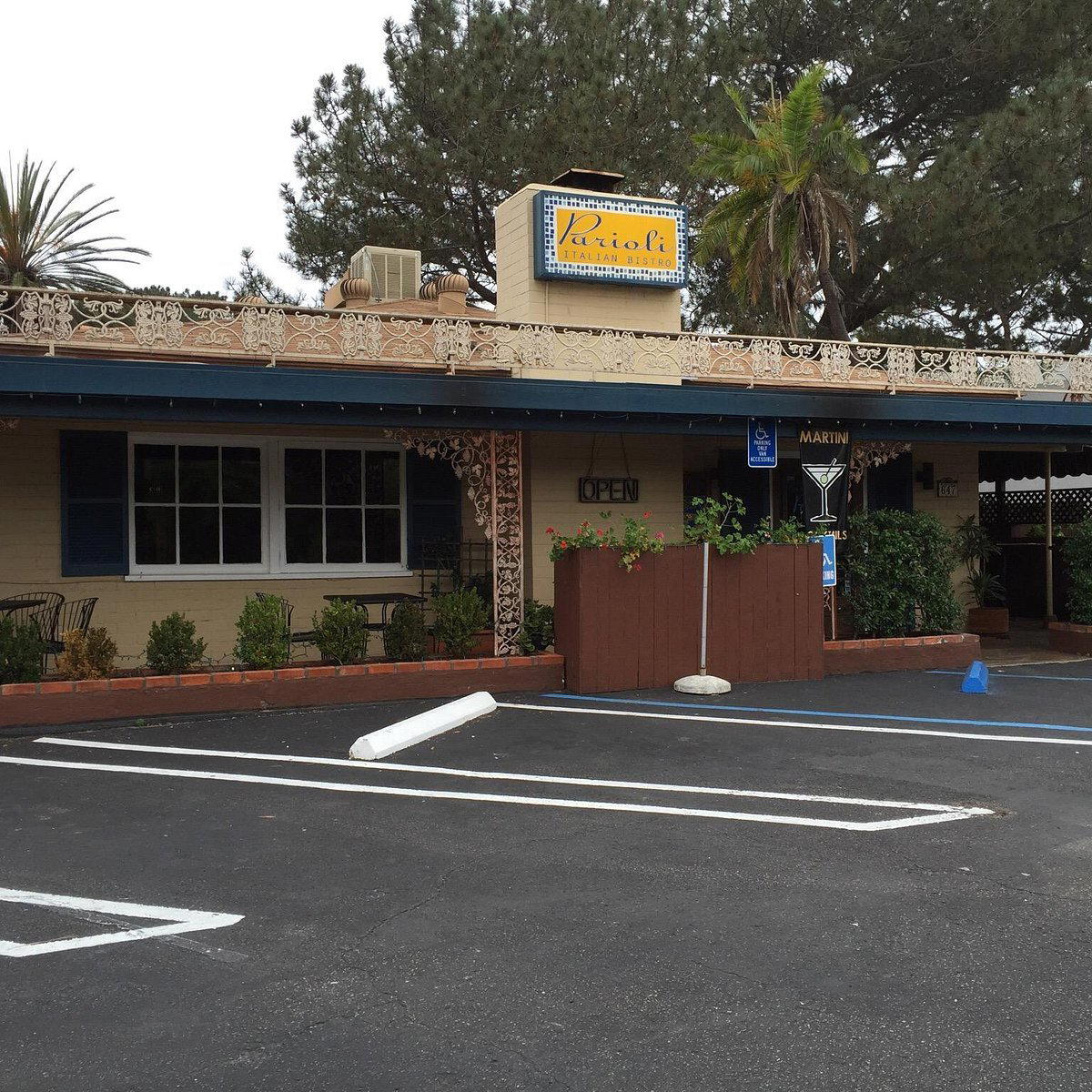 Parioli Italian Bistro restaurant in Solana Beach, United States