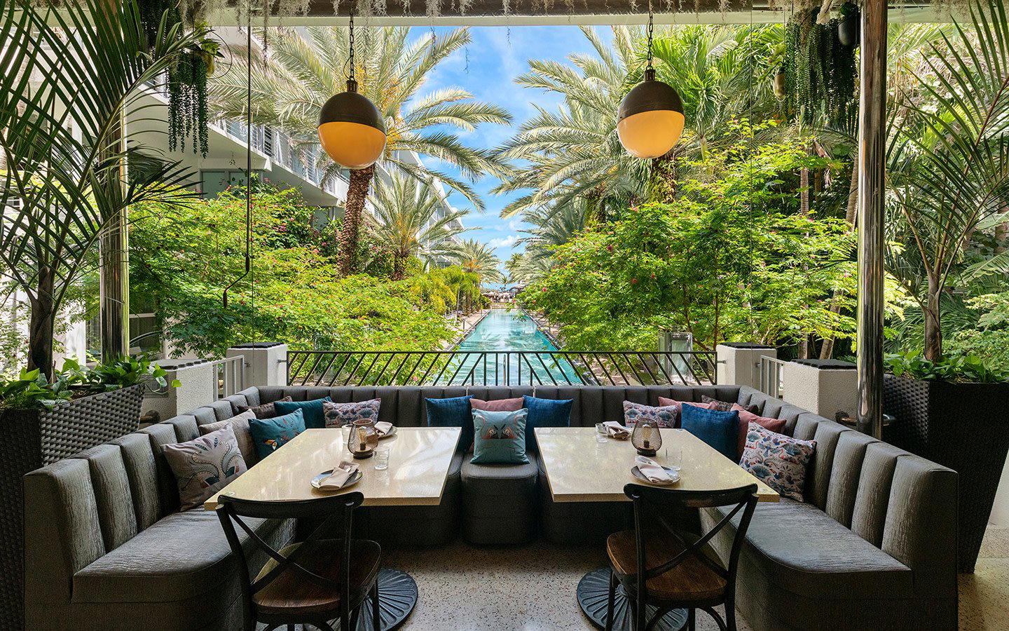 Mareva1939 restaurant in Miami Beach, United States