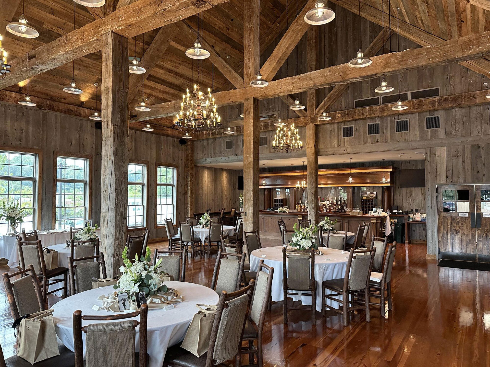 Annie Gunn's, Restaurant in St Louis