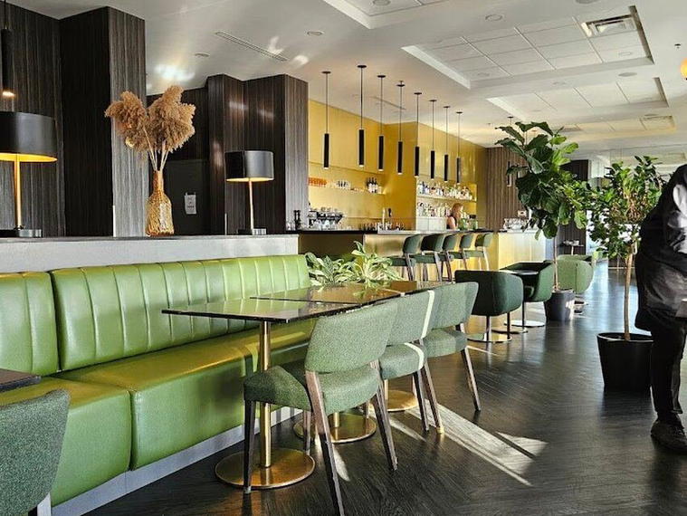Le St. Laurent, Ottawa, Canada
