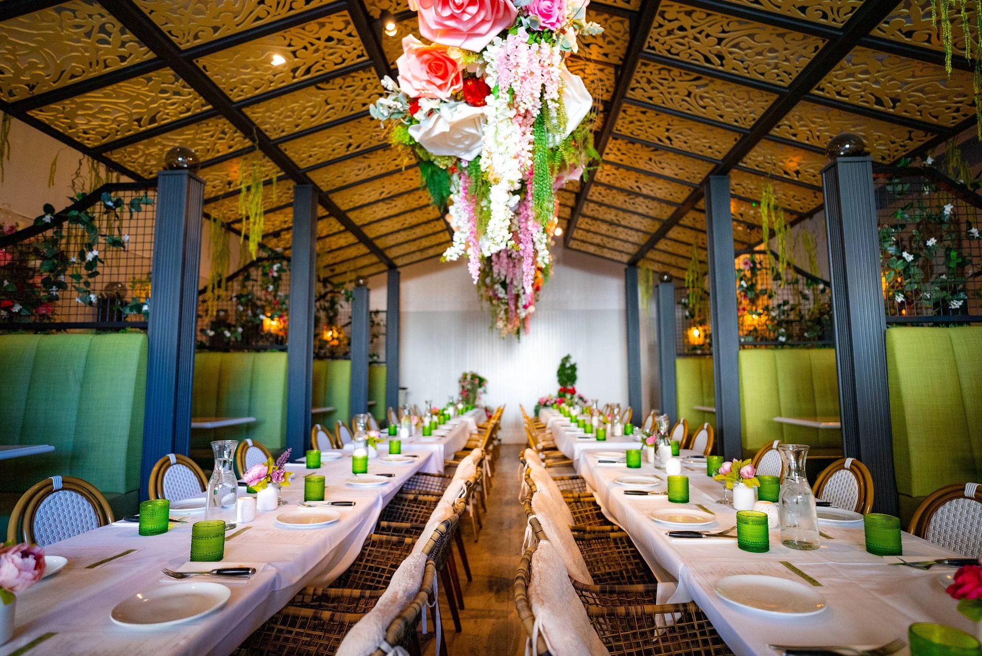 Queenstown Village, Restaurant in La Jolla
