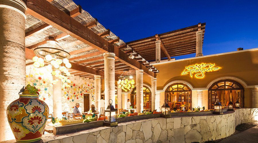 La Trajinera, Restaurant in Cabo San Lucas
