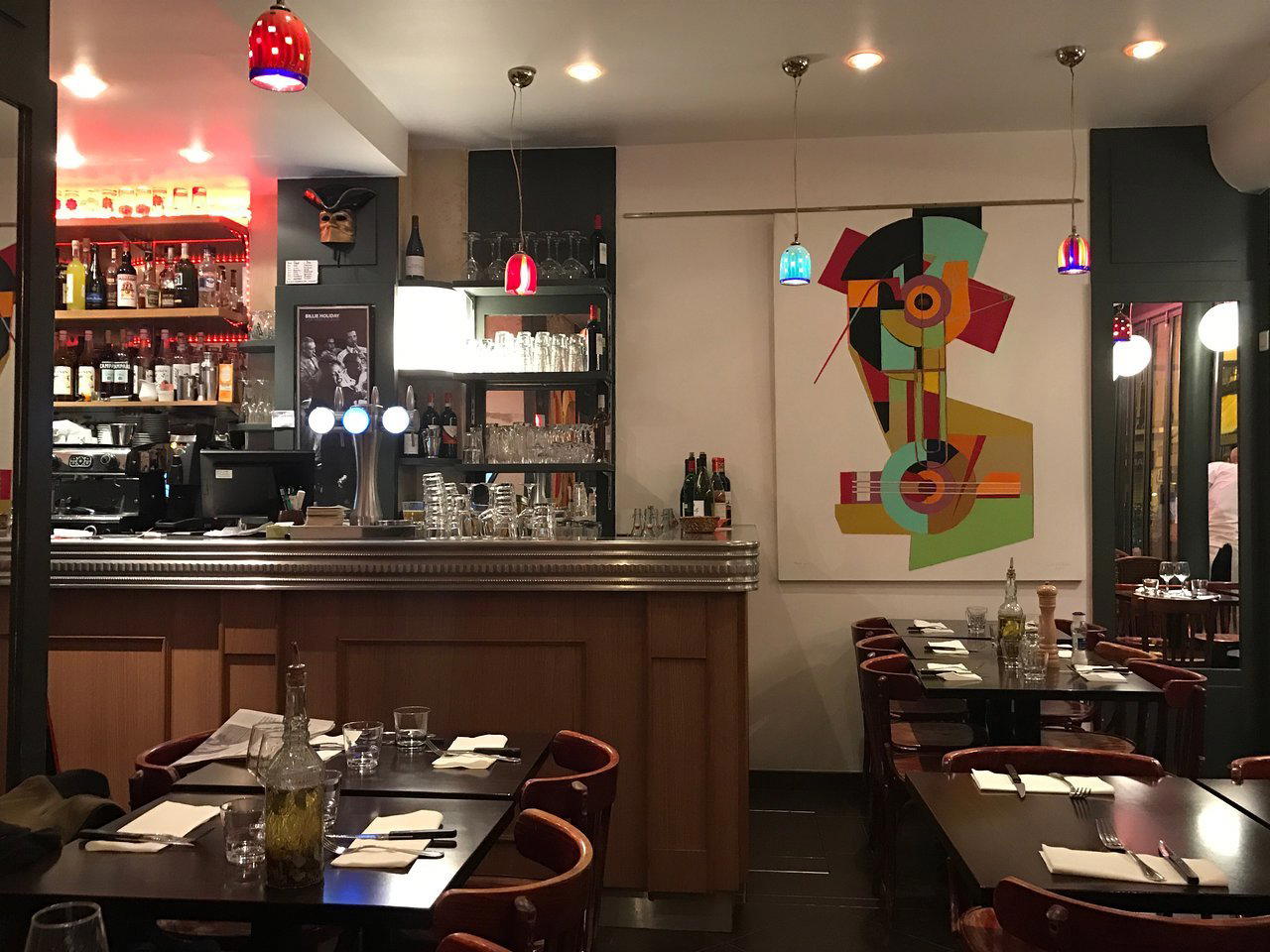 Les Artistes Gourmands restaurant in Paris, France