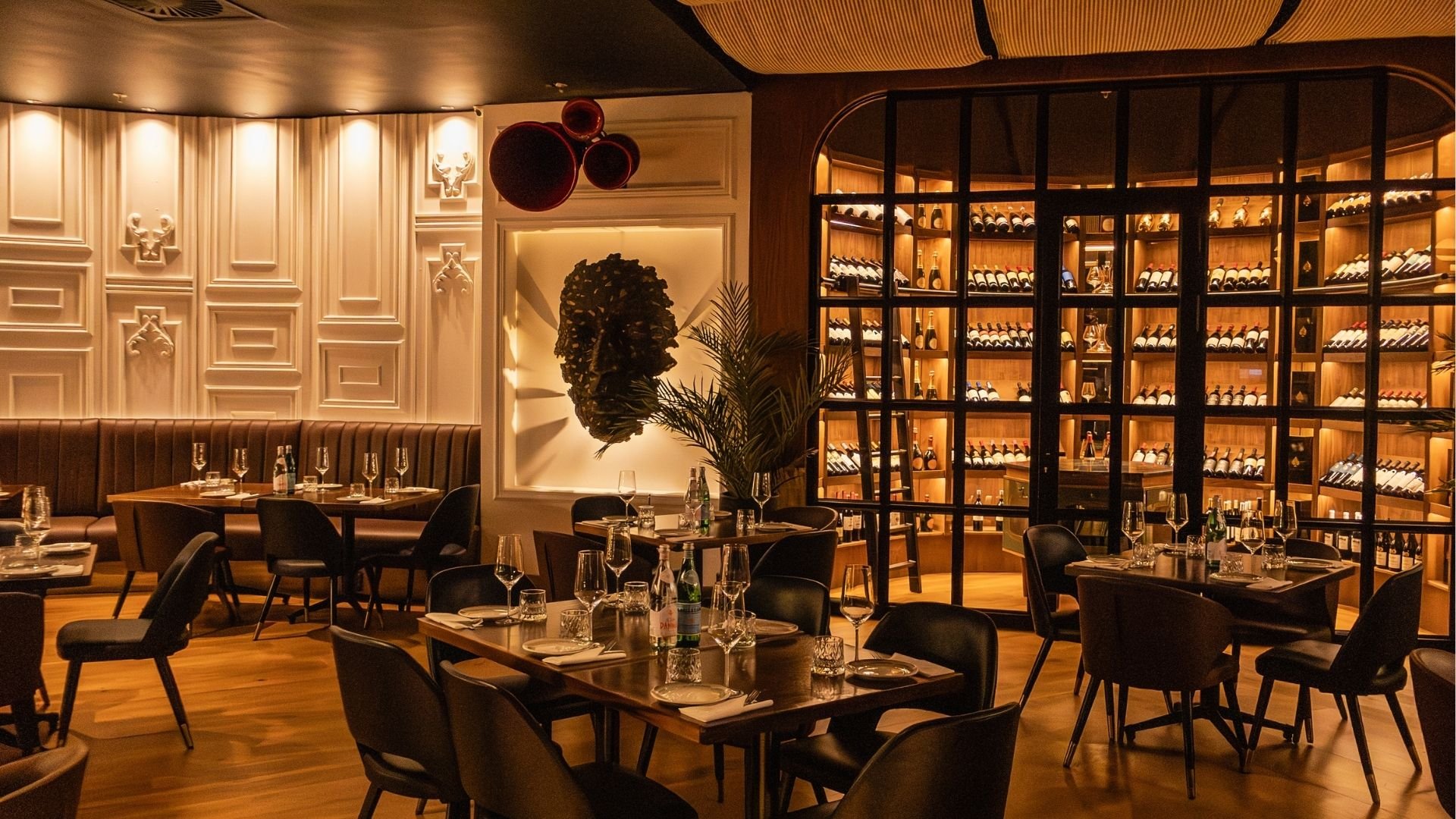 MIRA Sandton Sun, Restaurant in Johannesburg
