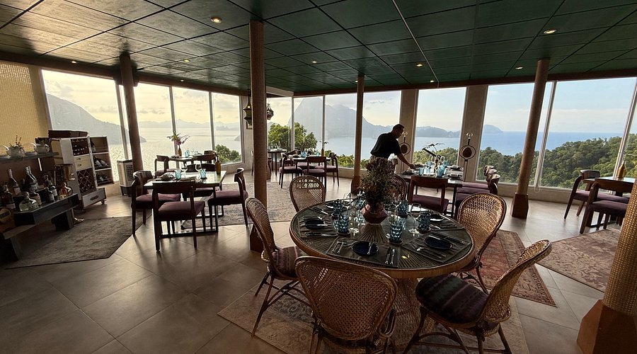 Henri's, El Nido, Philippines