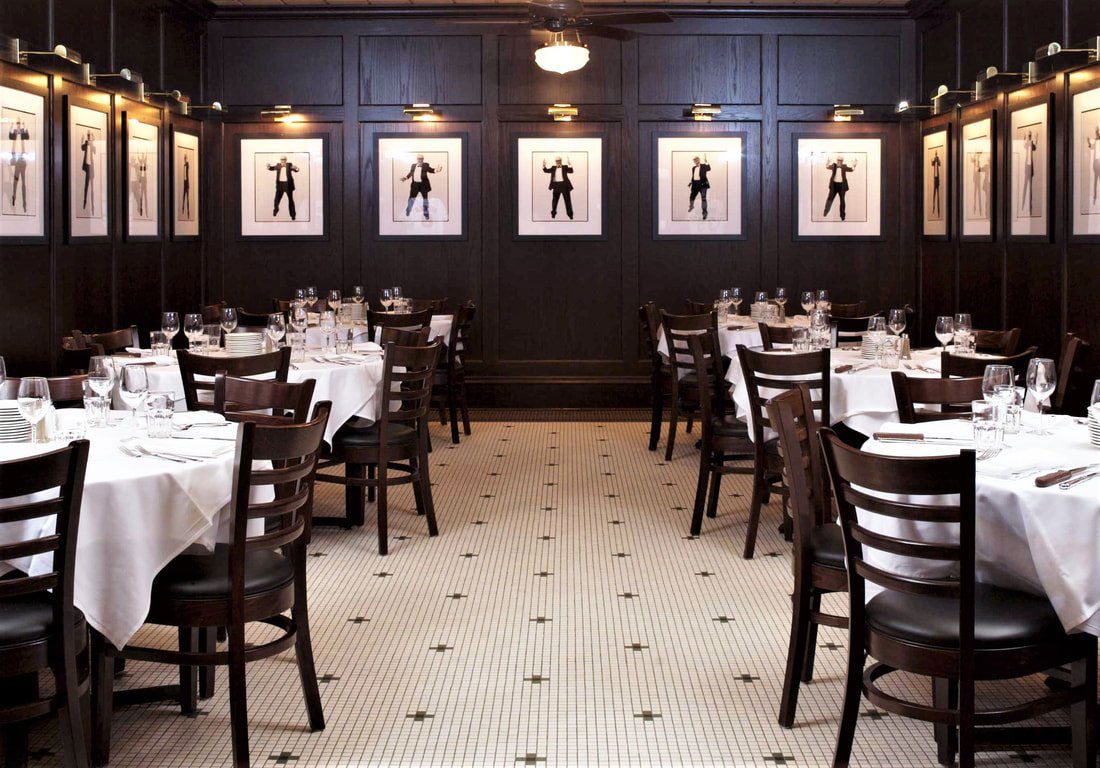 Harry Caray's Italian Steakhouse, Restaurant in Lombard