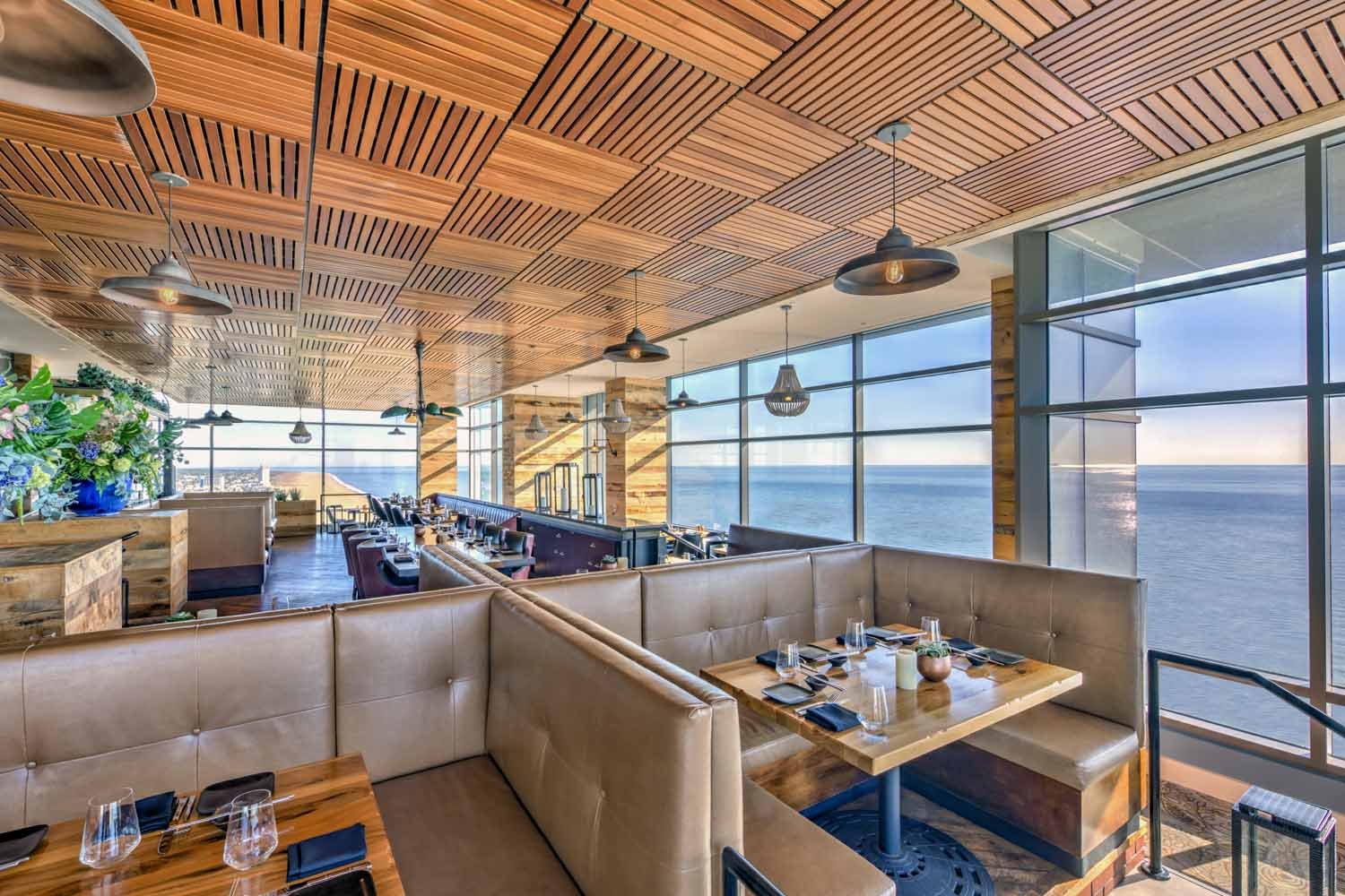 Orion's Roof, Restaurant in Virginia Beach