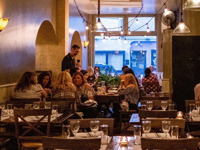 Melograno, Philadelphia, United States