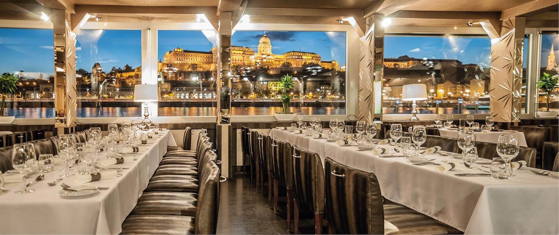 Spoon The Boat, Restaurant in Budapest