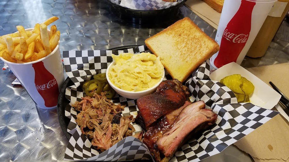 Moonie's Texas BBQ restaurant in Flowery Branch, United States