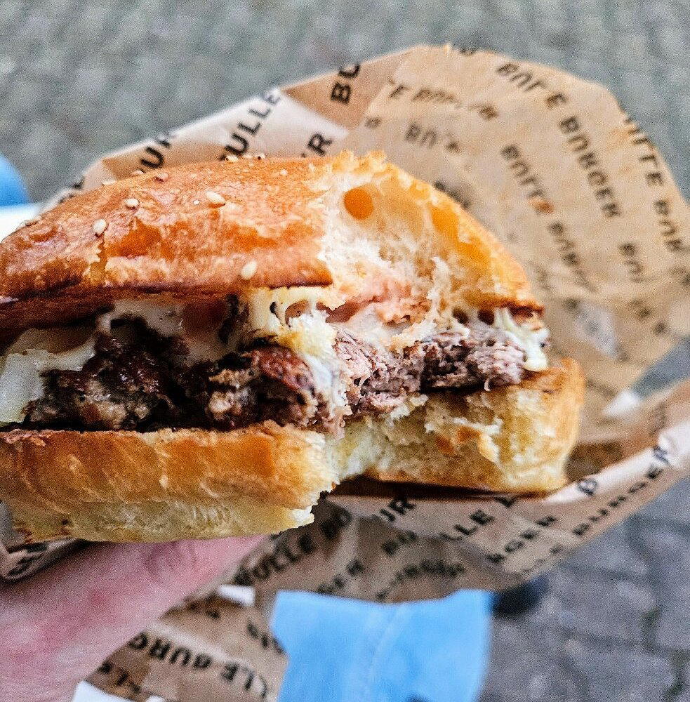 Bulle Burger restaurant in Düsseldorf, Germany