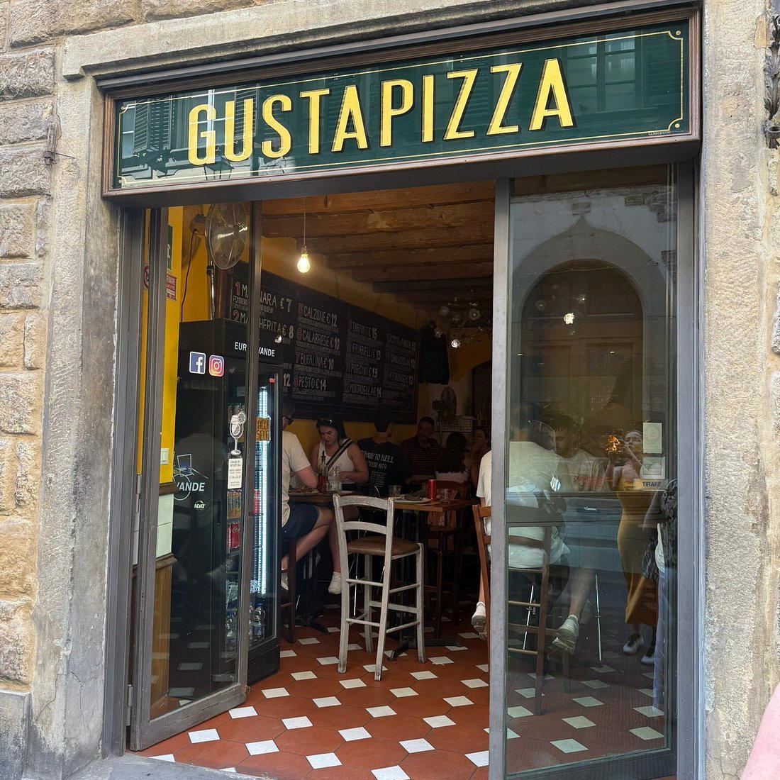 Gustapizza restaurant in Florence, Italy