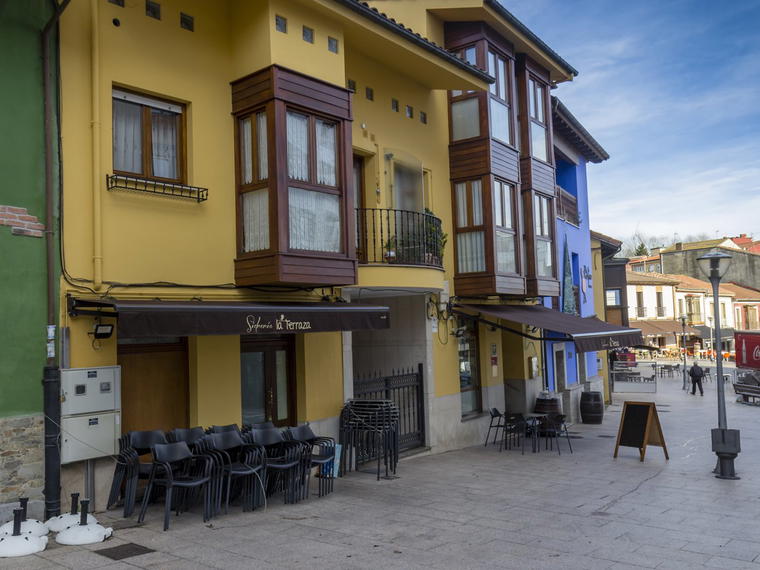 Casa de comidas La Terraza, Siero, Spain