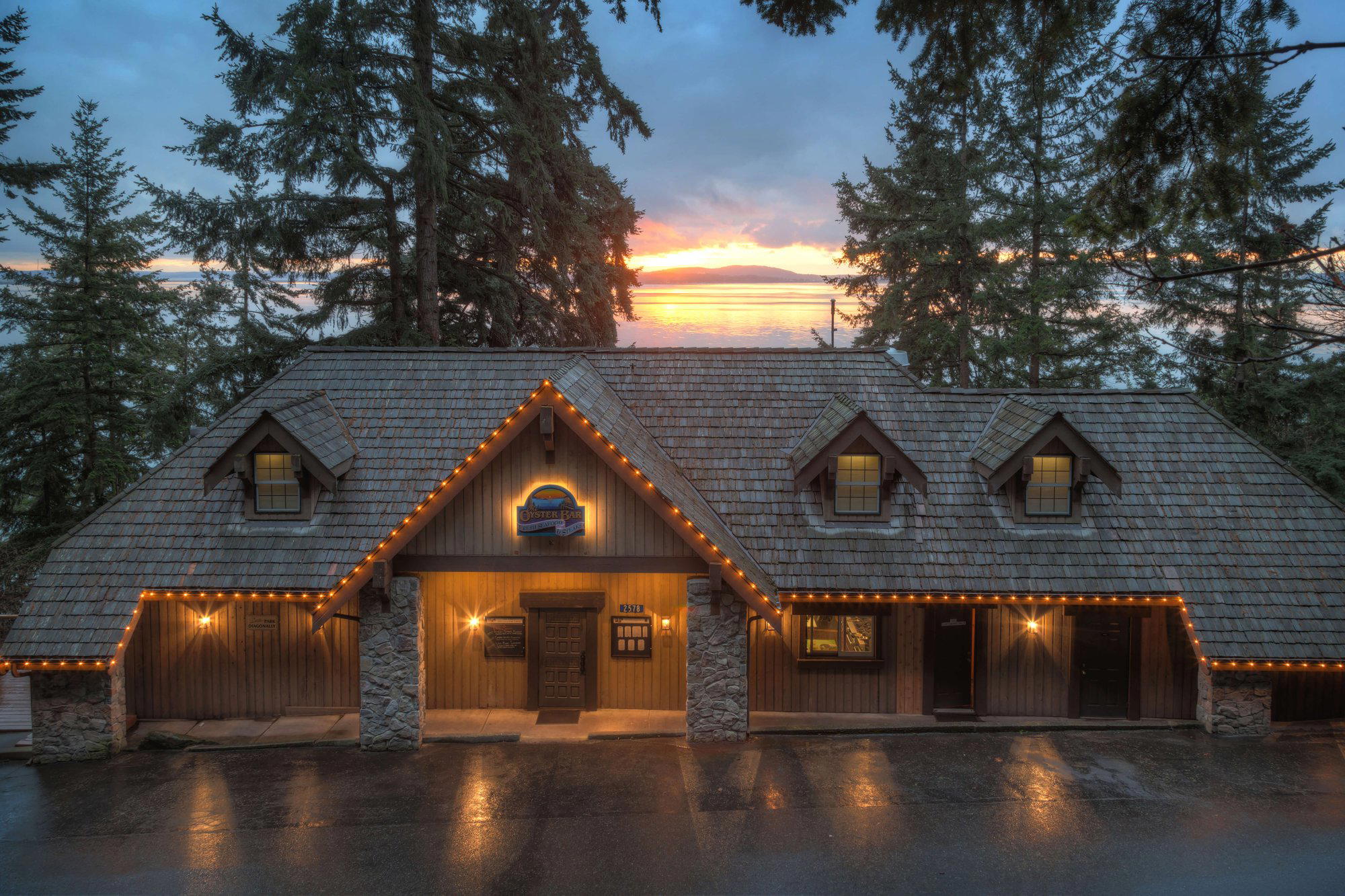 The Oyster Bar on Chuckanut Drive, Bow, United States
