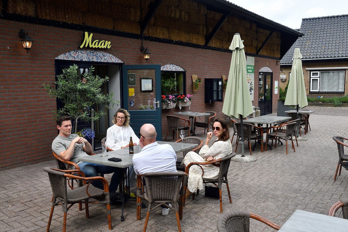 Maan, Restaurant in Nijkerk