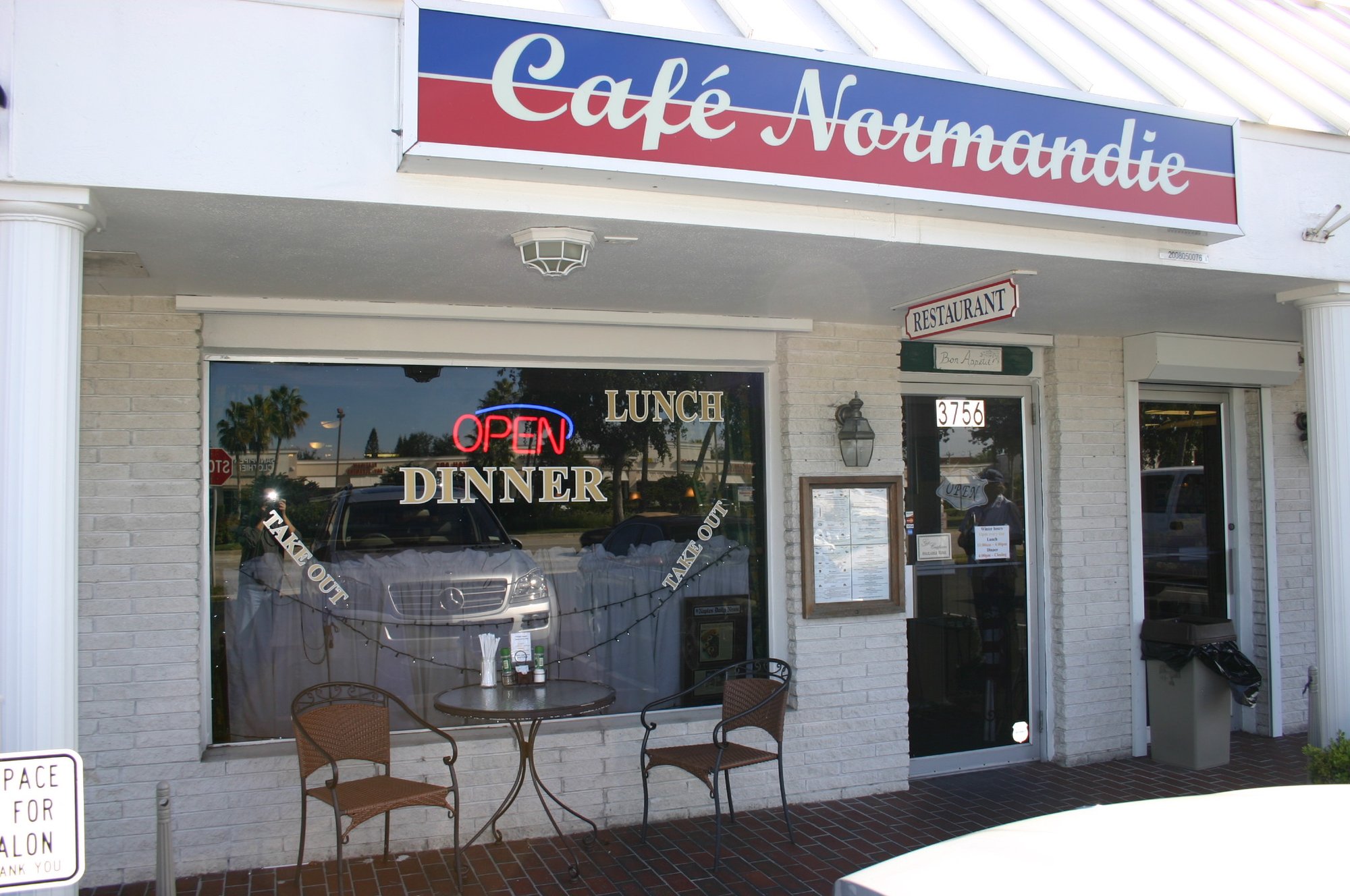 Cafe Normandie restaurant in Naples, United States