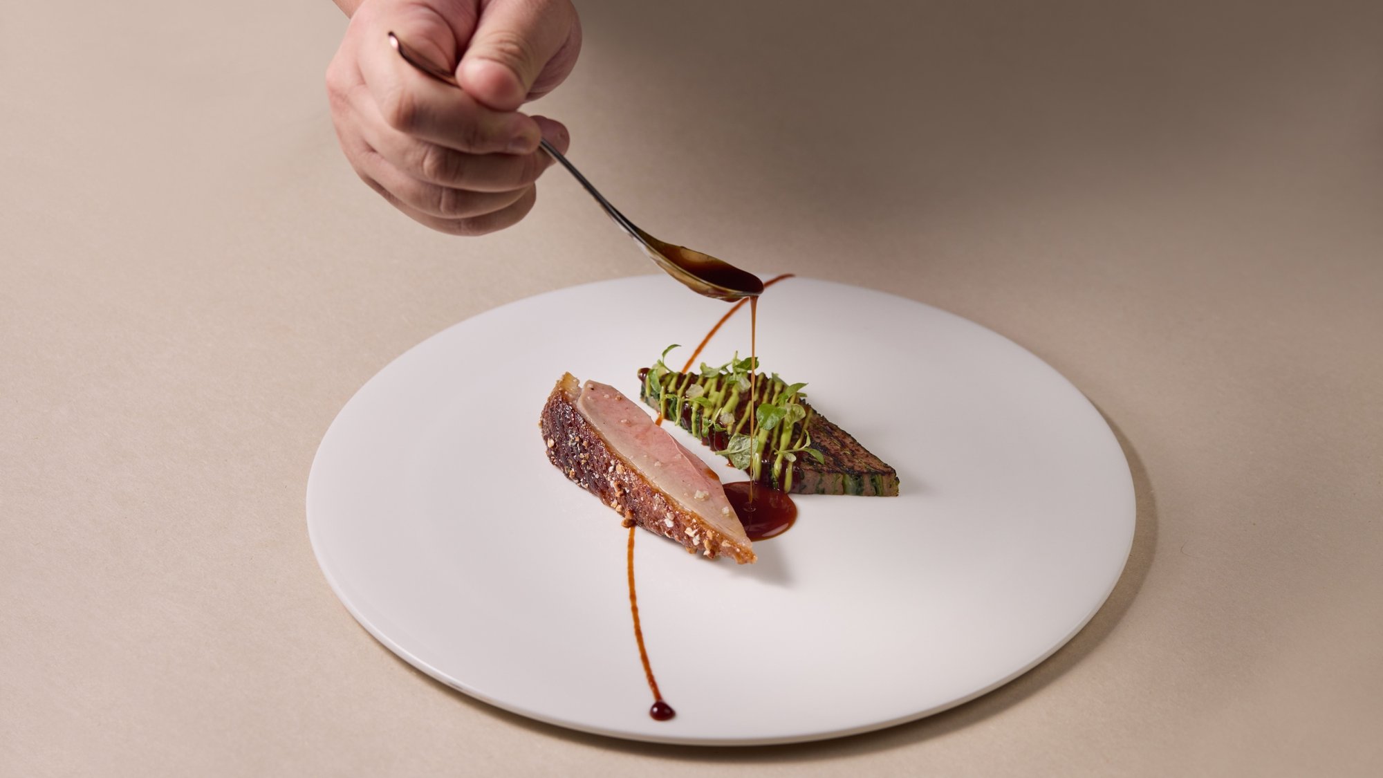 ÉBAUCHE, Restaurant in Hong Kong