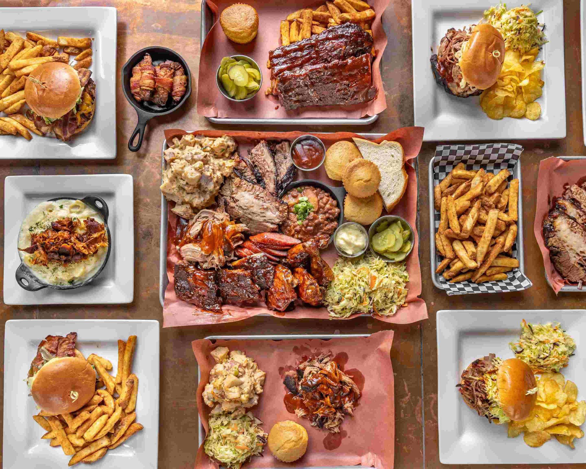 Smoke and Bones BBQ, Restaurant in North Vancouver