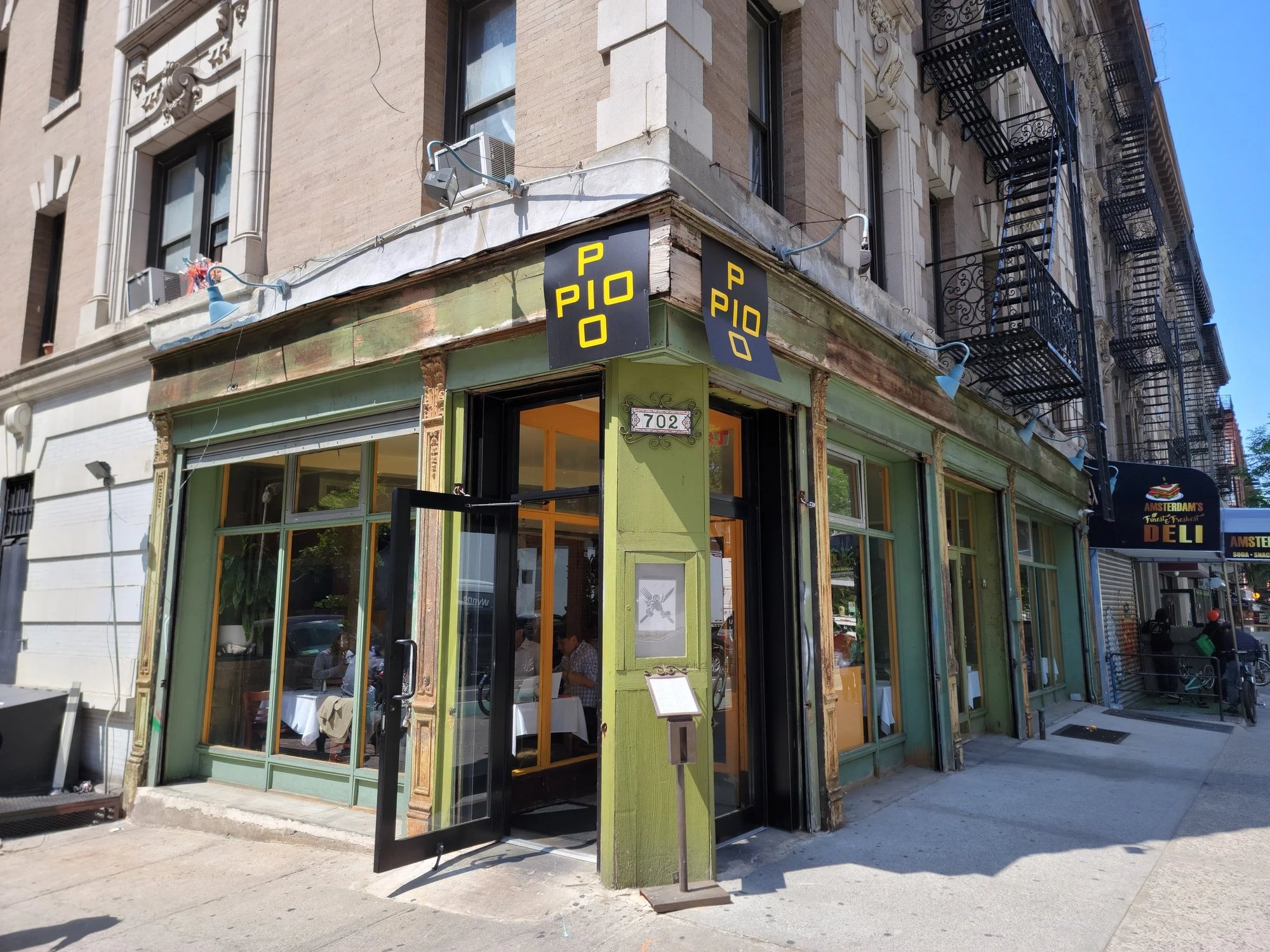 Pio Pio 6 restaurant in New York City, United States