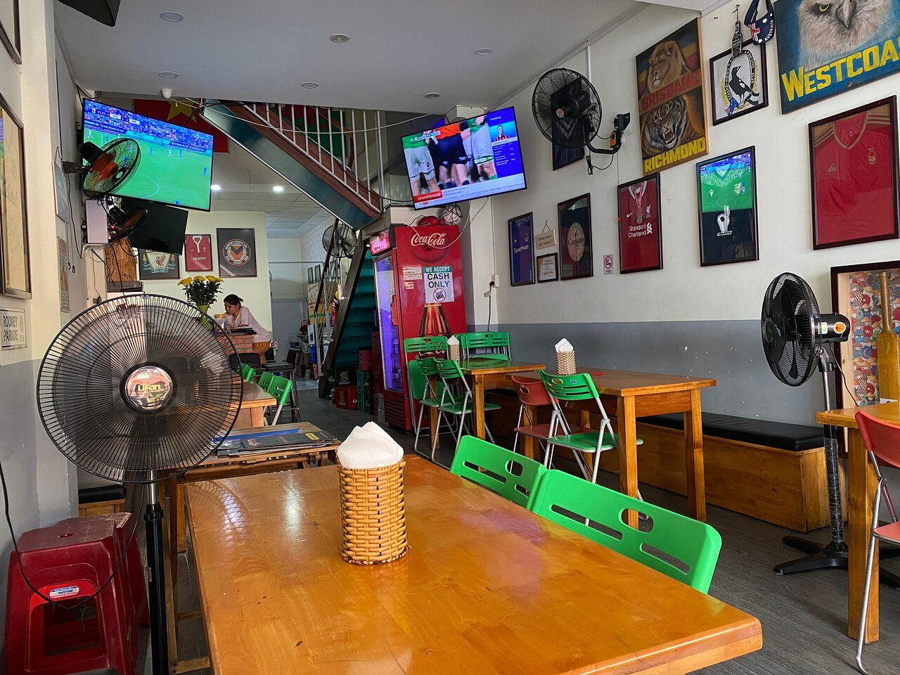 Cheers Bits n Bites, Restaurant in Khanh Hoa Province