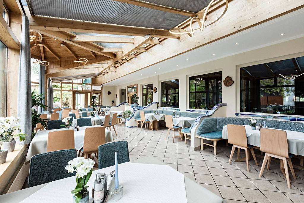 Wirtshaus Molzbachhof restaurant in Kirchberg am Wechsel, Austria