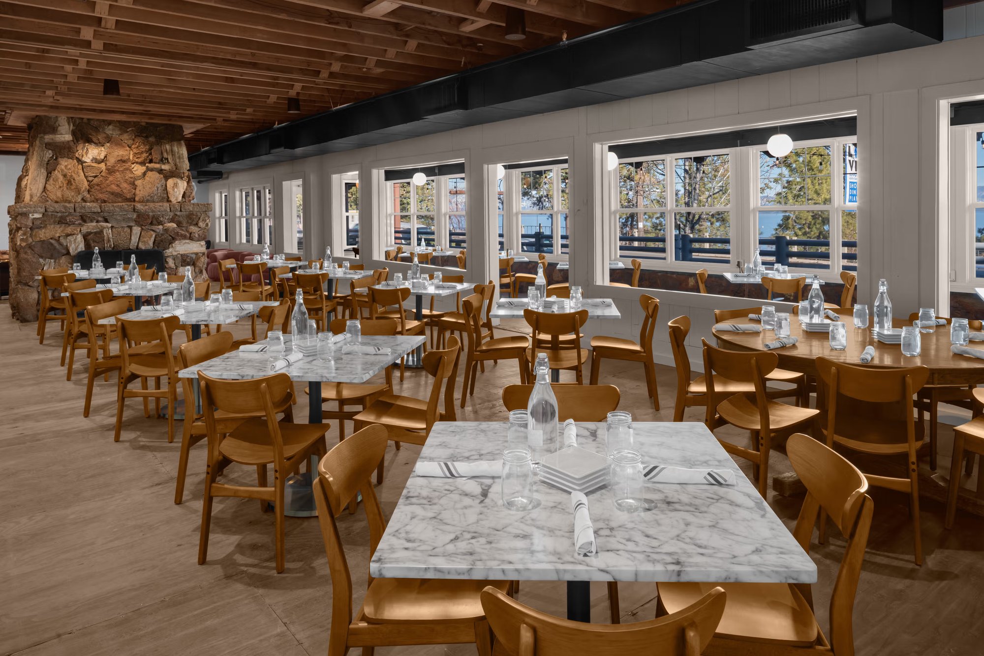 Sierra Surf Club, Tahoe City, United States