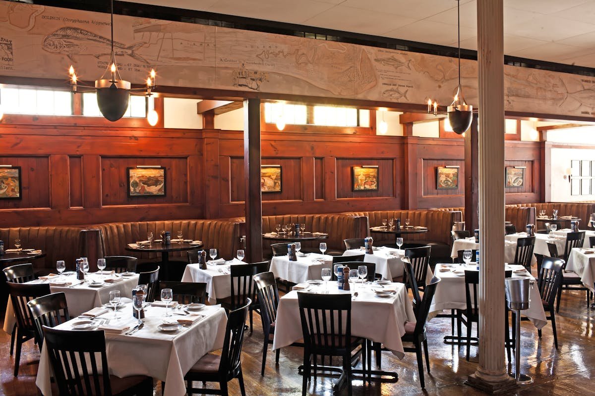 Hank's Creekside Restaurant