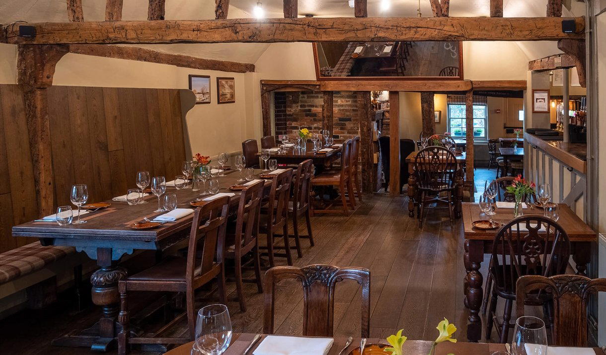The Three Horseshoes restaurant in Fordham