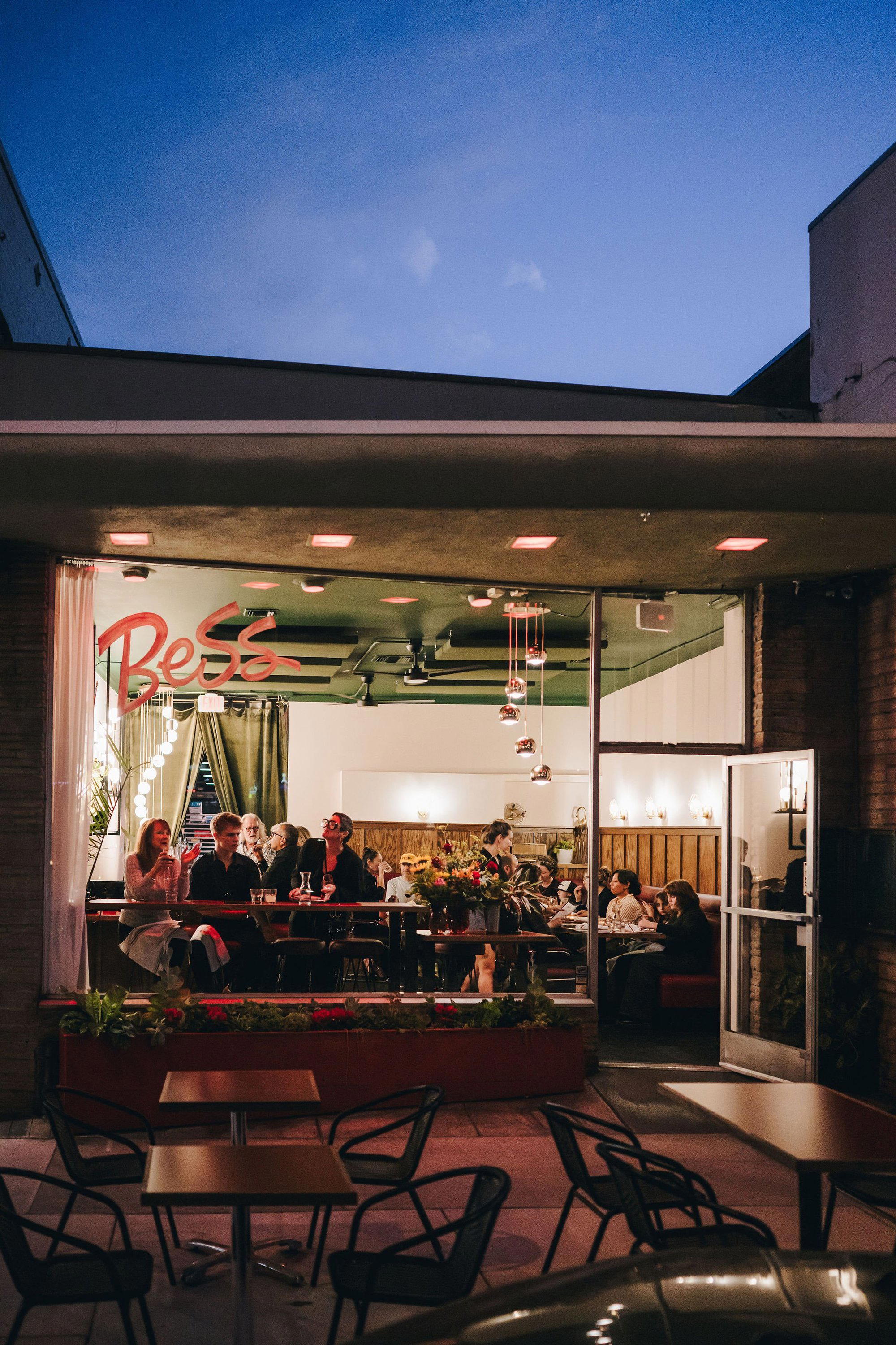 Bess, Sierra Madre, United States