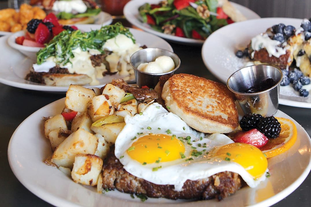 Wilma & Frieda, Restaurant in Palm Desert