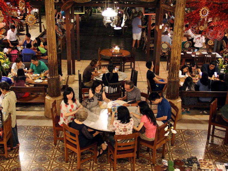 Made's Warung, Denpasar, Indonesia