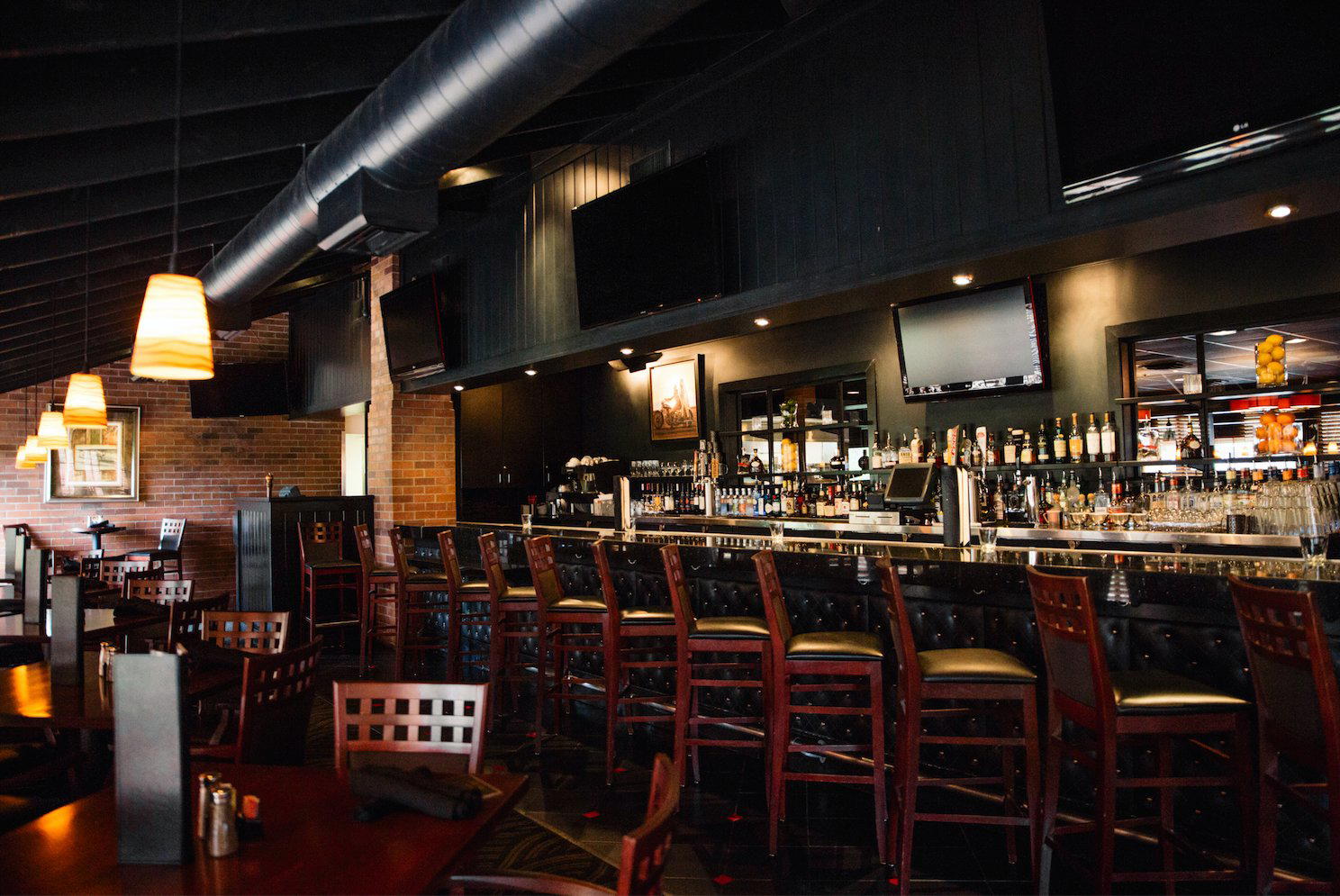 Oswego Grill - Kruse Way restaurant in Lake Oswego, United States