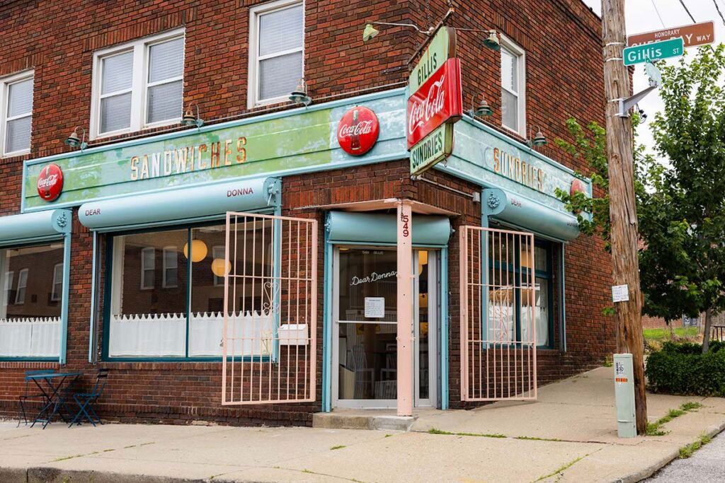 Dear Donna, Restaurant in Kansas City