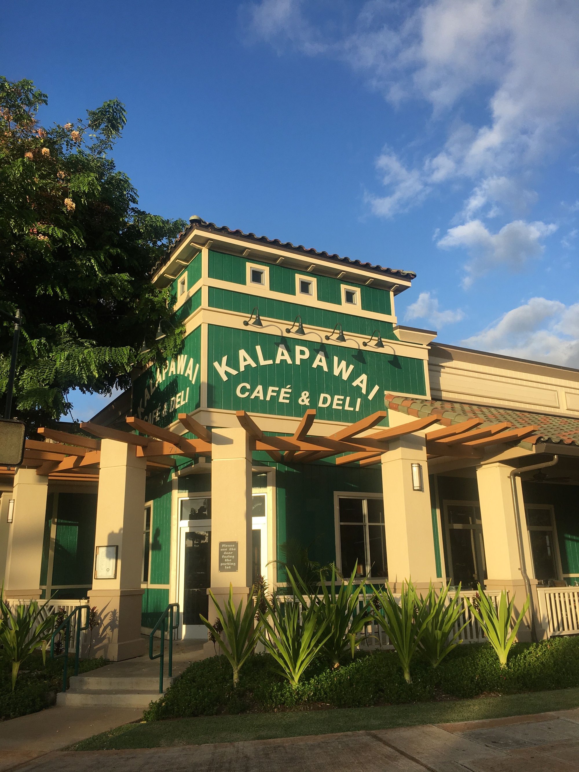 Kalapawai Cafe & Deli
