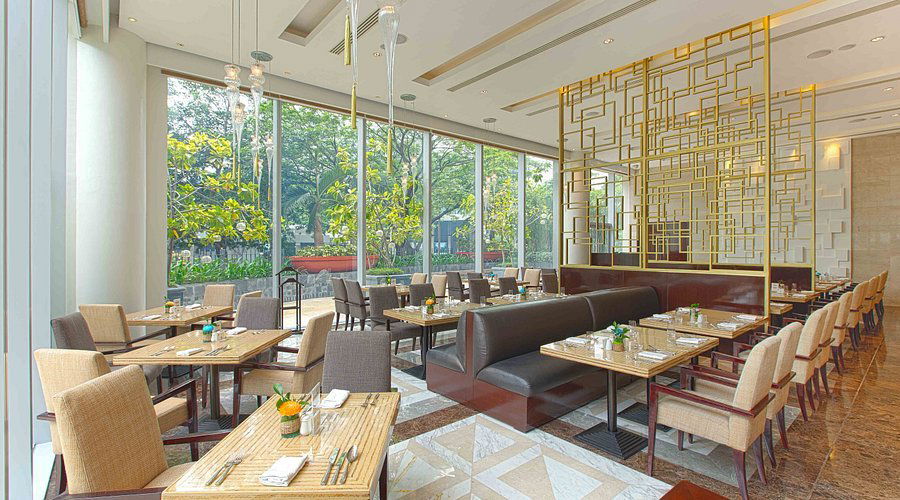 Spectrum, Restaurant in Manila