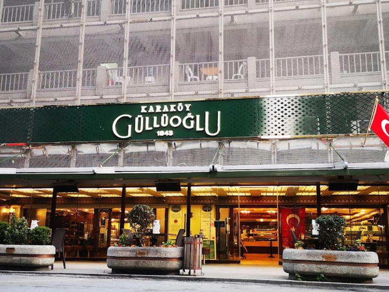 Karaköy Güllüoğlu, Istanbul, Turkey