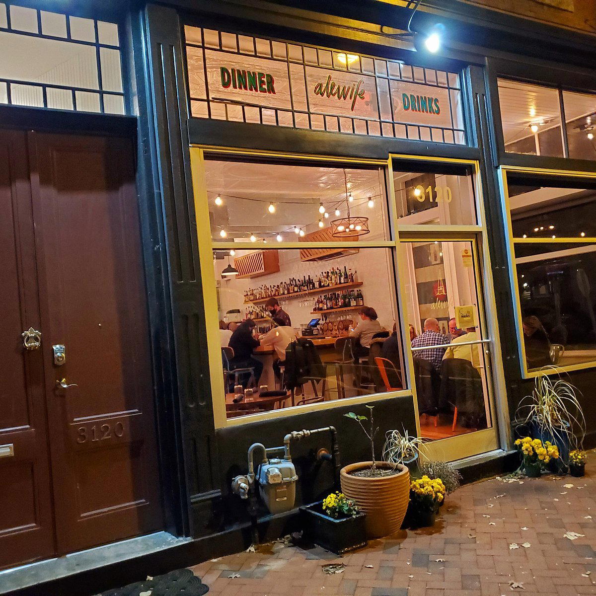 Alewife restaurant in Richmond