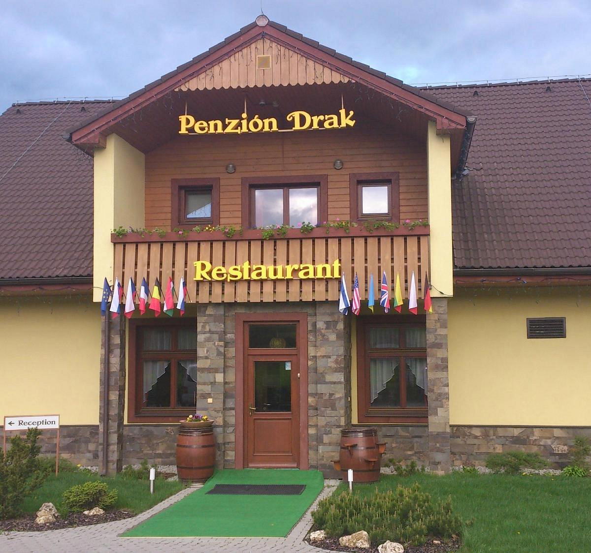 Hotel and Restaurant Drak restaurant in Liptovsky Mikulas