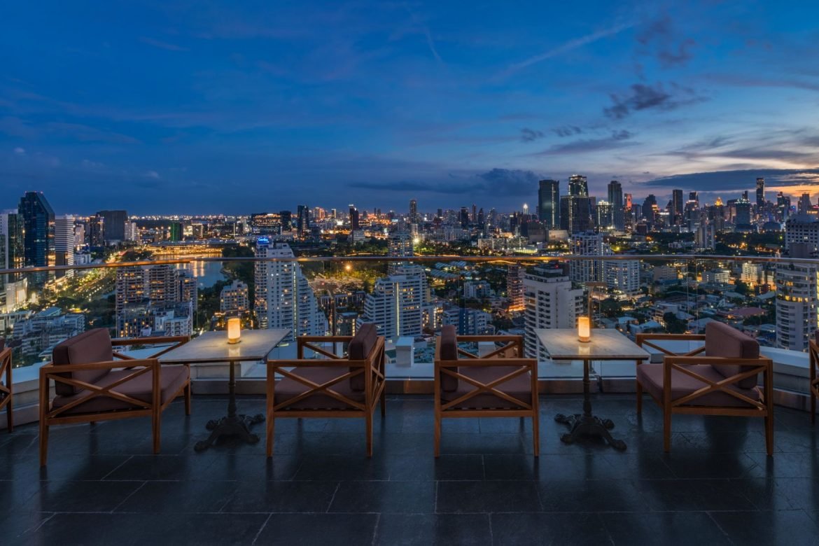Belga Rooftop Bar & Brasserie, Restaurant in Bangkok