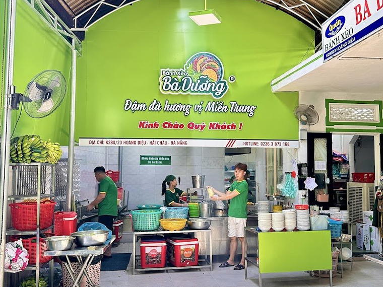 Bánh Xèo Bà Dưỡng, Da Nang, Vietnam
