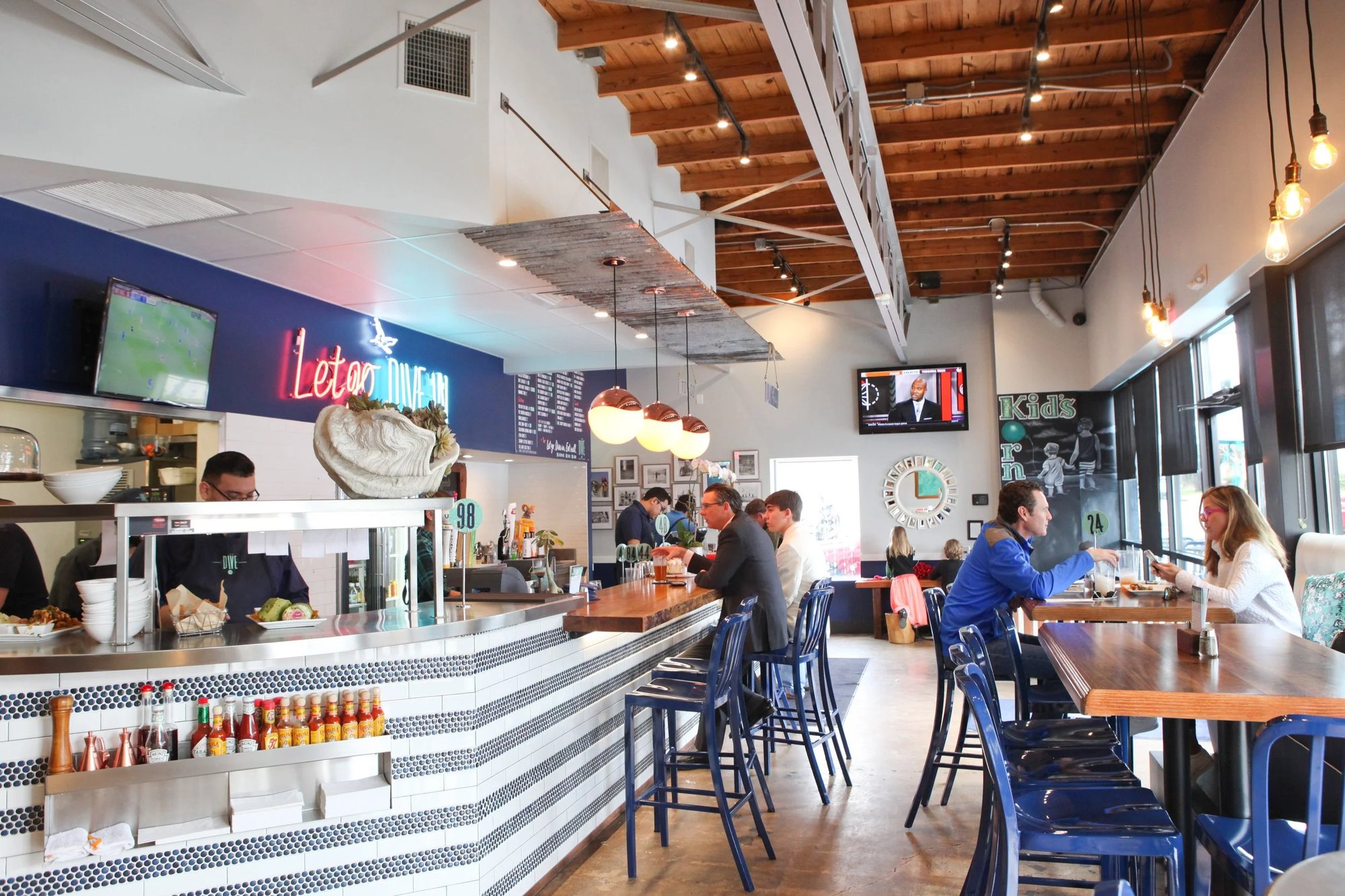 Dive Coastal Cuisine restaurant in University Park, United States