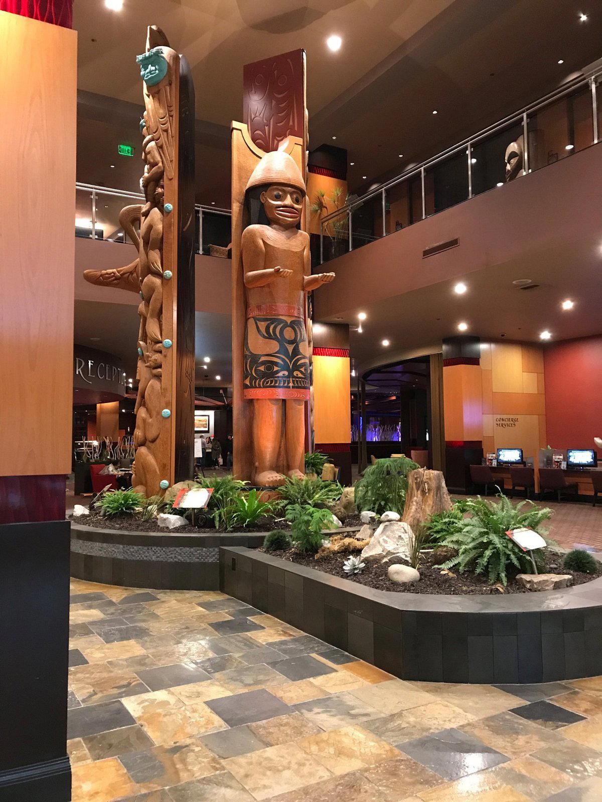 Canoes Carvery restaurant in Seattle