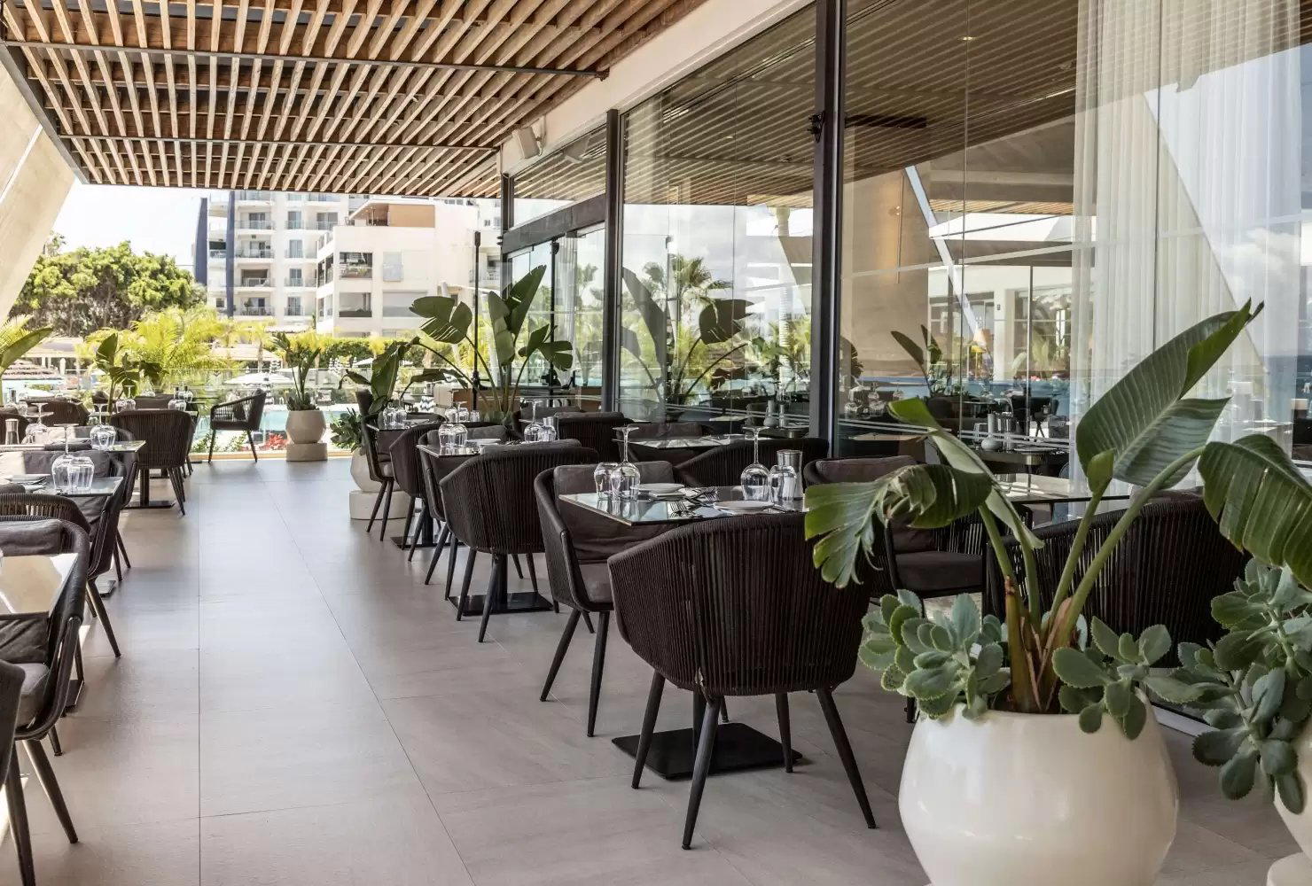 Aura restaurant in Limassol