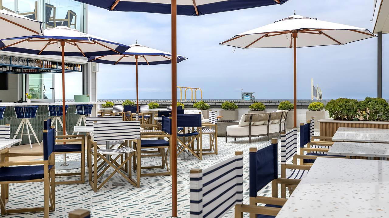 Surfer Girl restaurant in Hermosa Beach, United States