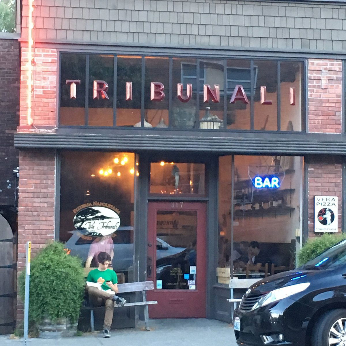 Via Tribunali, Restaurant in Seattle