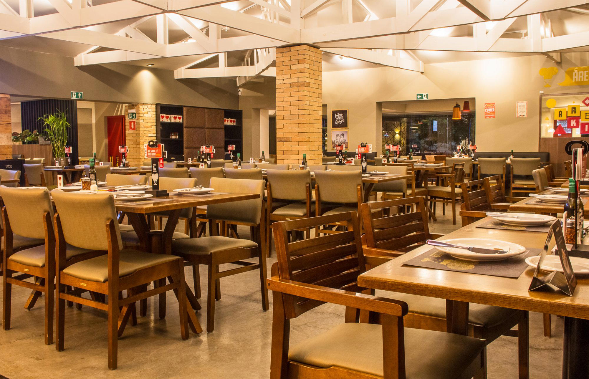 Chef's Pizza House restaurant in Cascavel