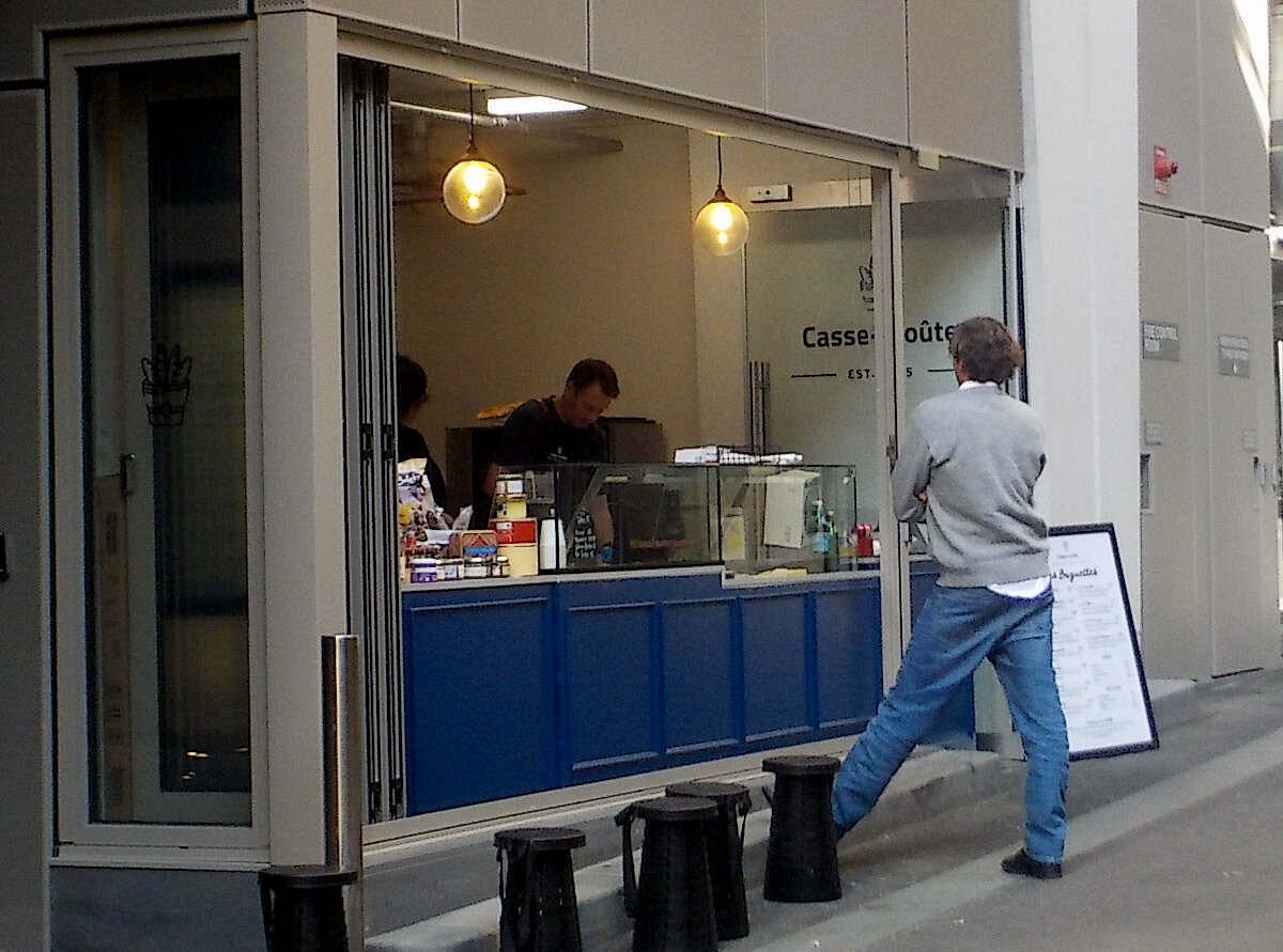 Casse-Croute, Restaurant in Melbourne
