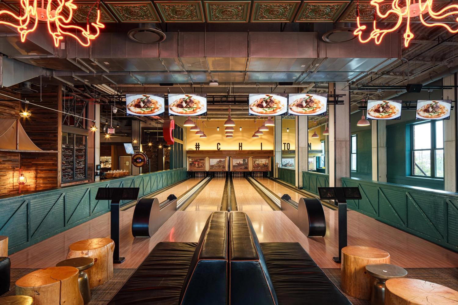 Punch Bowl Social restaurant in Chicago, United States