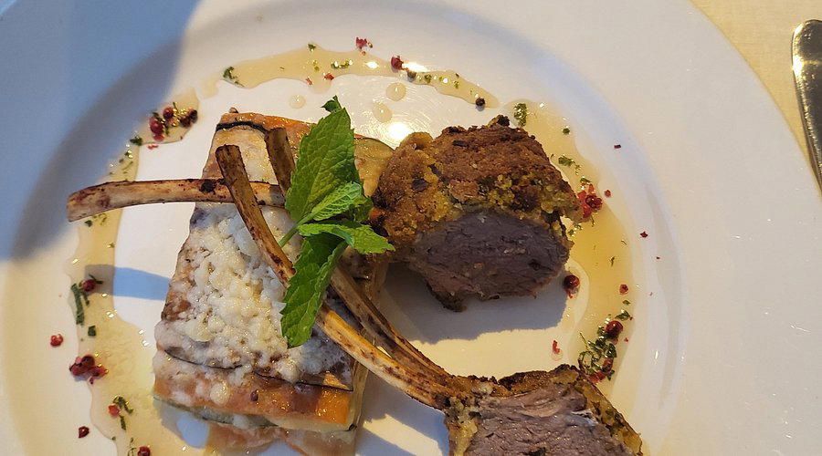 TUPUQ restaurant in Albufeira, Portugal